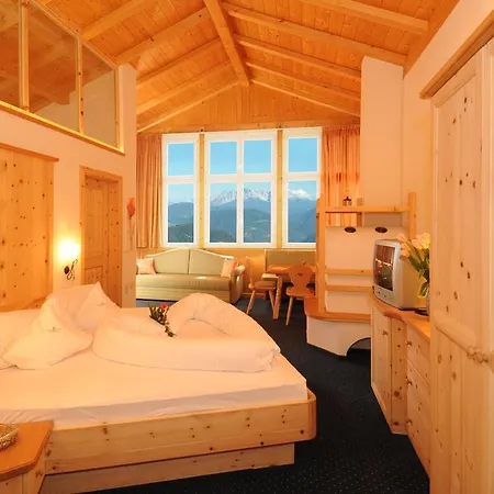 Hotel Konig Laurin 3*